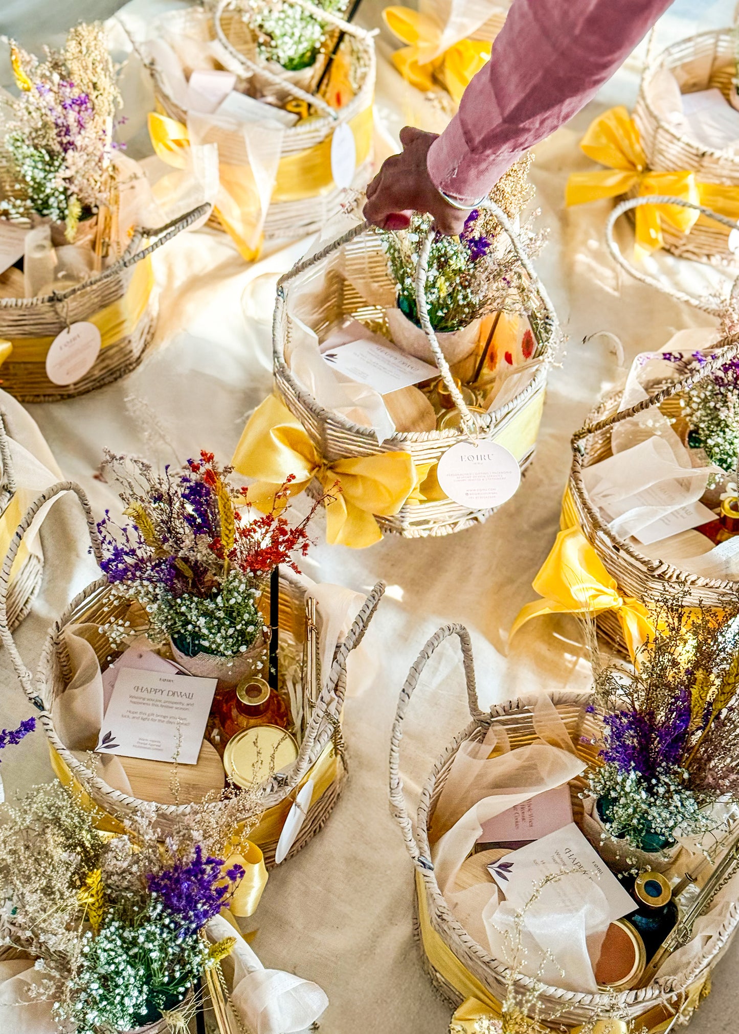 The Circle of Light Hamper