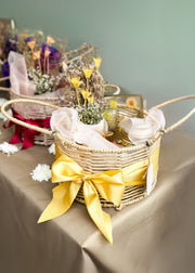 The Circle of Light Hamper